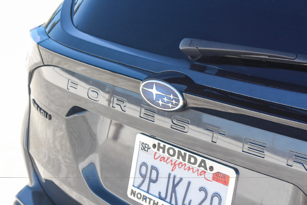 Used 2025 Subaru Forester Premium w/ Convenience Package #1 AWD/4WD image 8