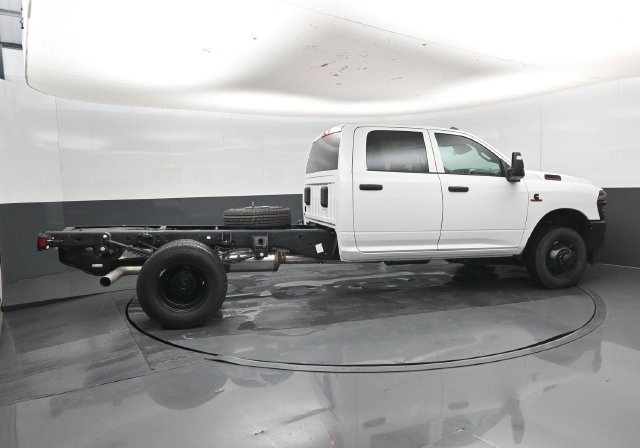New 2027 RAM 3500 Tradesman AWD/4WD image 31