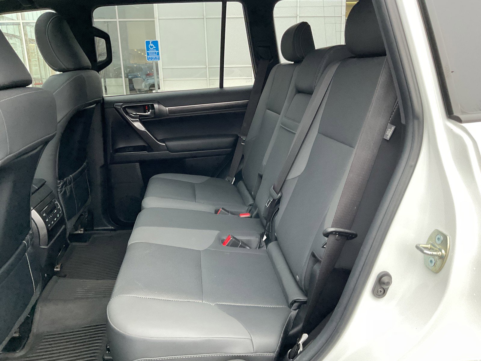 Used 2022 Lexus GX 460 image 22