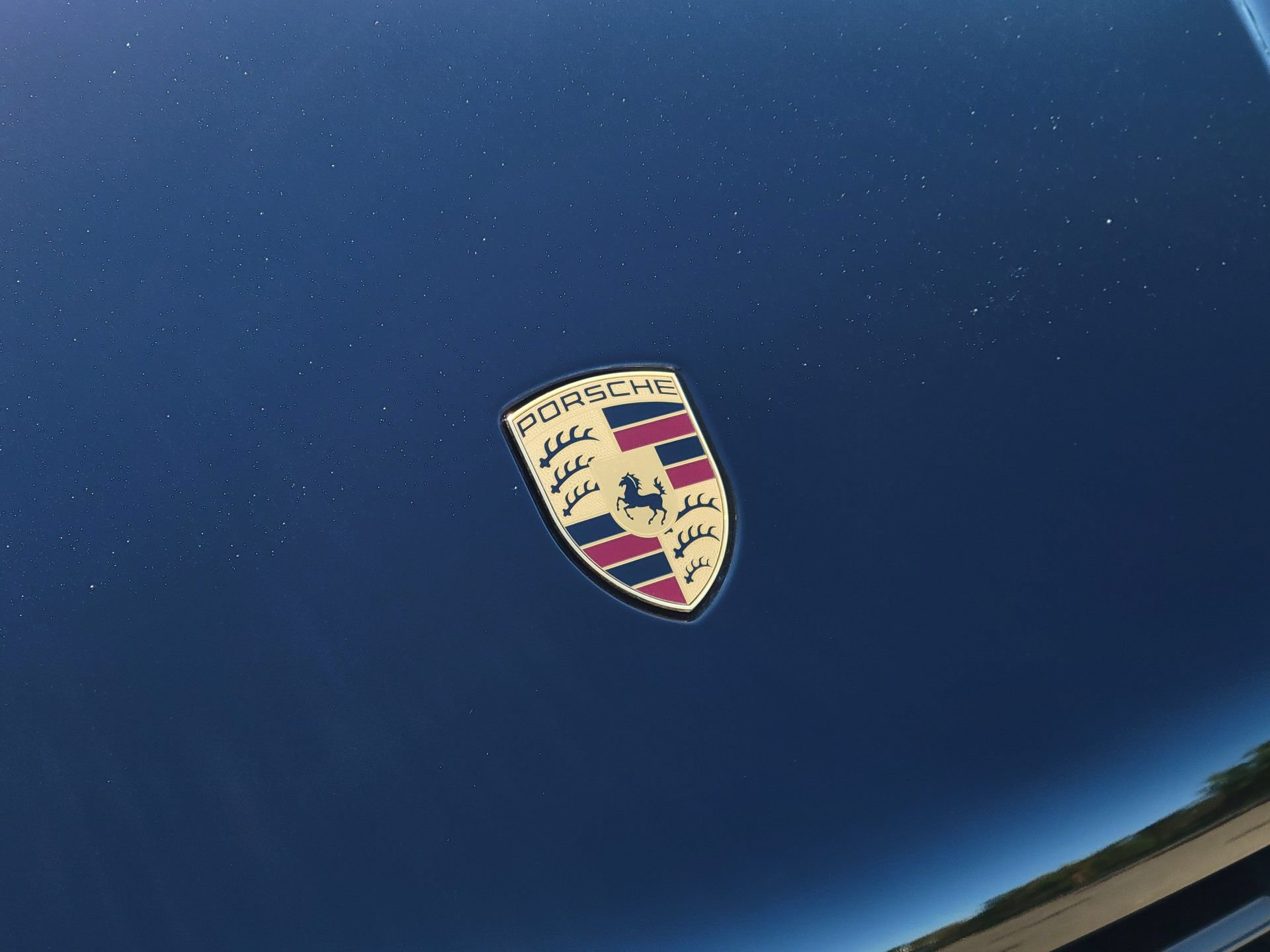 Certified 2024 Porsche Macan AWD/4WD image 37