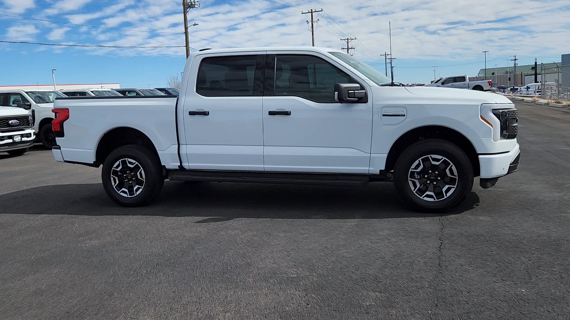 Used 2023 Ford F150 Lightning XLT image 4