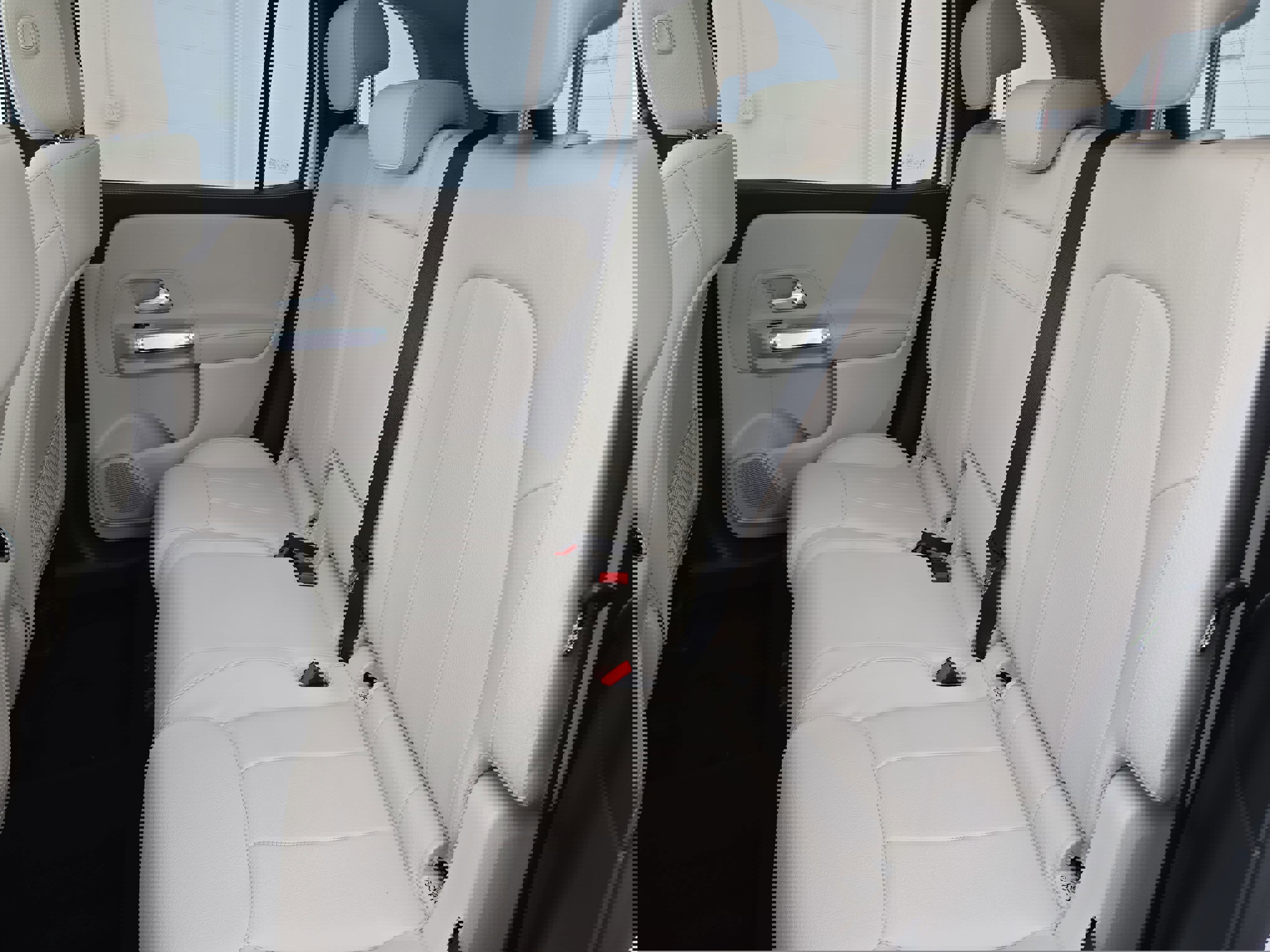 Certified 2023 Mercedes-Benz GLB 250 4MATIC image 15