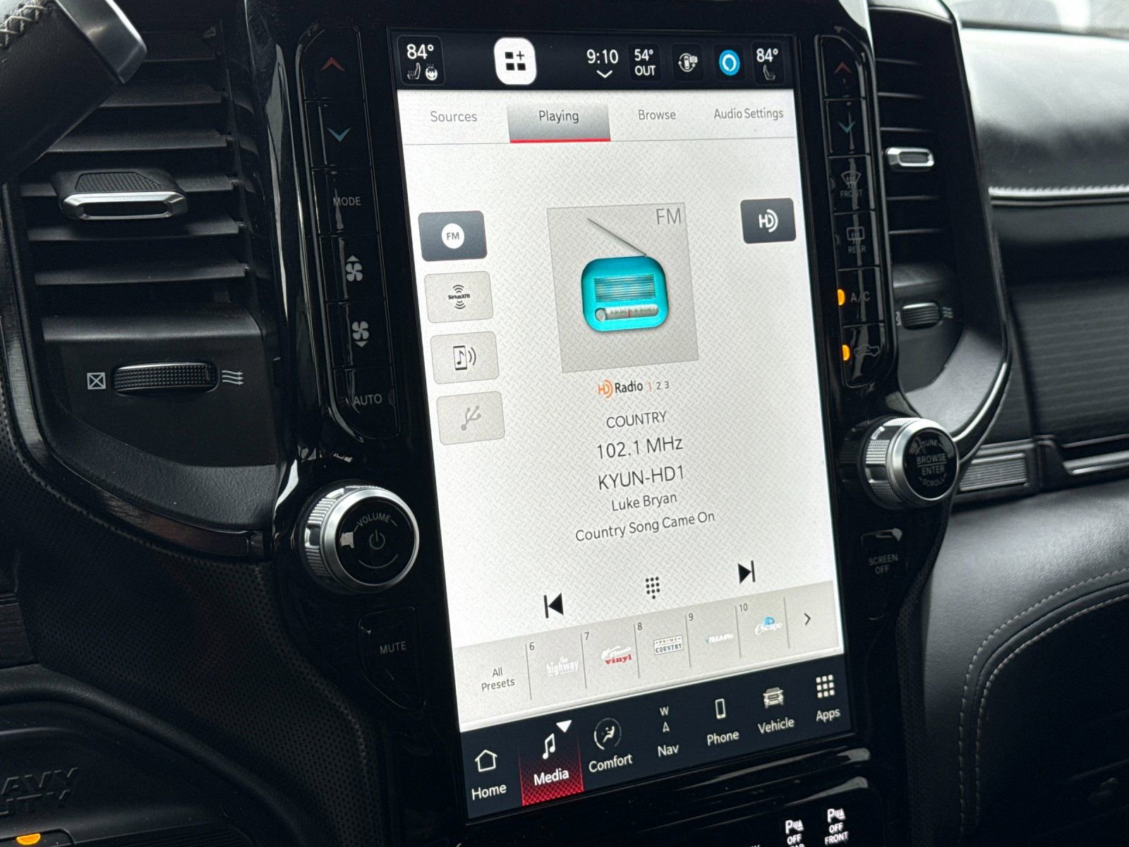 Used 2022 RAM 3500 Limited image 26