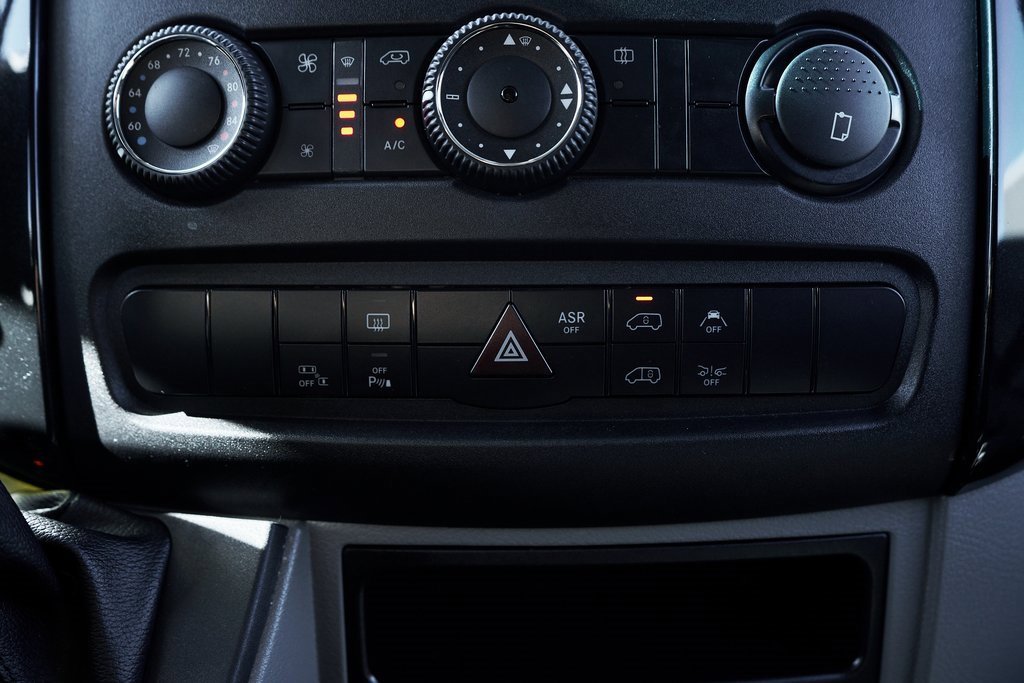 Used 2017 Mercedes-Benz Sprinter 3500 image 48