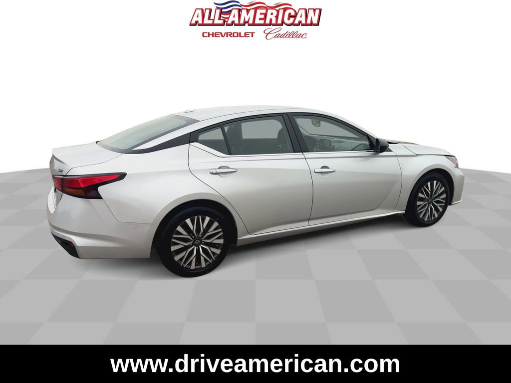 Used 2024 Nissan Altima 2.5 SV image 8