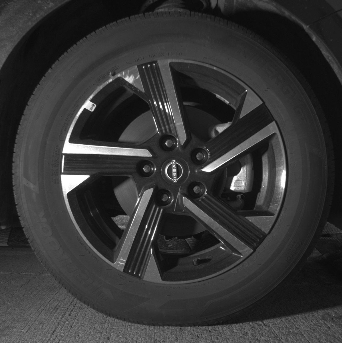 Used 2025 Nissan Sentra SV image 13