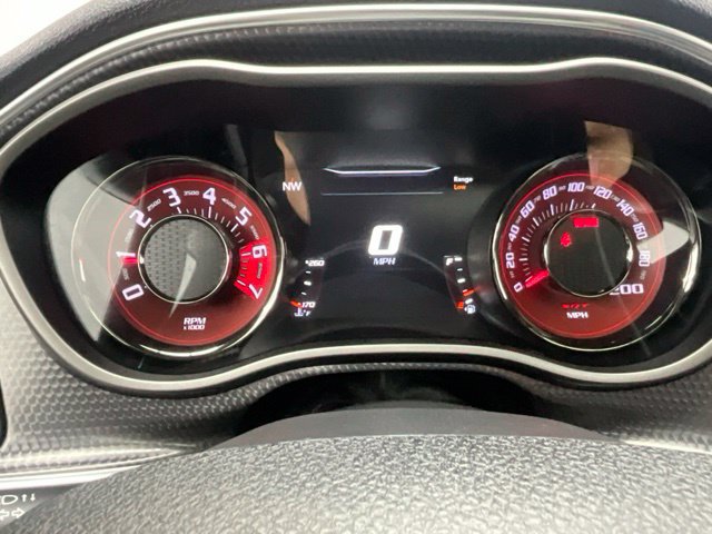 Used 2016 Dodge Challenger SRT Hellcat RWD image 10