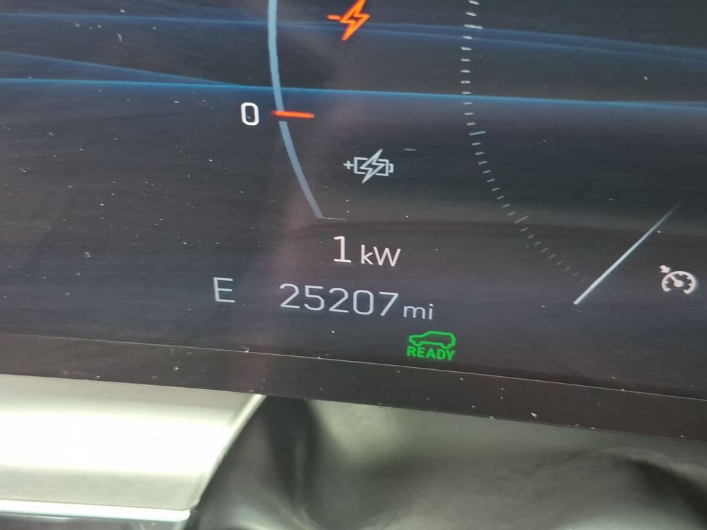 Certified 2024 Cadillac Lyriq Luxury RWD image 4
