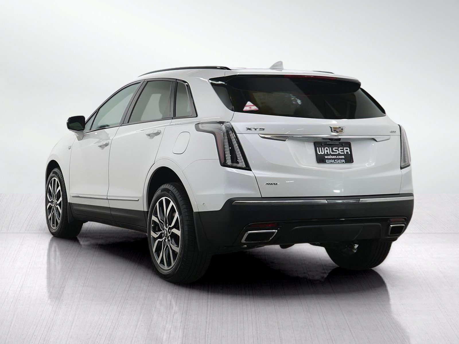 Used 2022 Cadillac XT5 Sportv w/ Technology Package AWD/4WD image 3