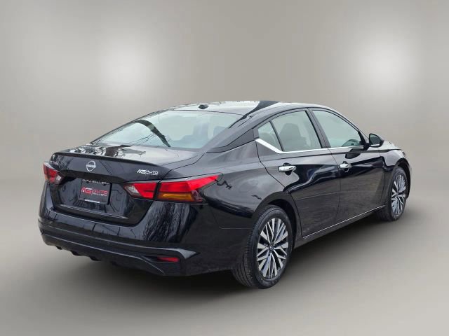 Used 2025 Nissan Altima 2.5 SV image 5