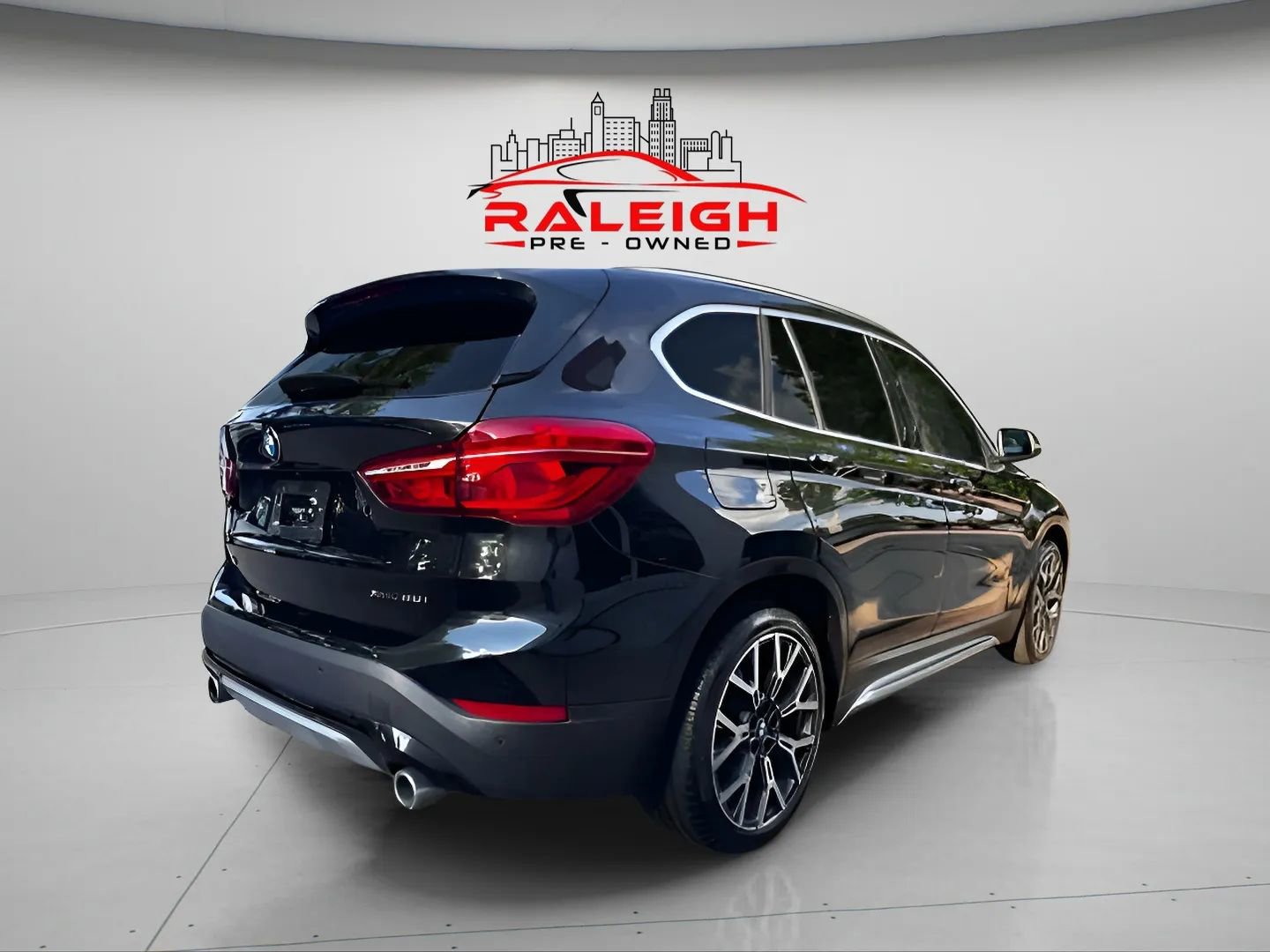 Used 2021 BMW X1 xDrive28i w/ Convenience Package AWD/4WD image 10