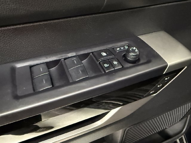 Used 2023 Toyota Tundra Limited AWD/4WD image 27