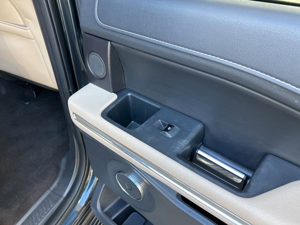 Used 2023 Ford Expedition Max Limited image 35