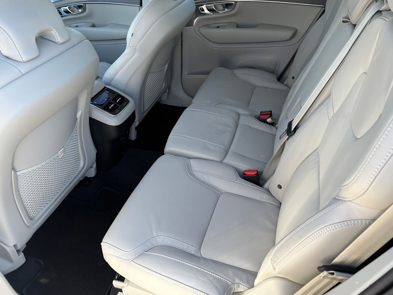 New 2026 Volvo XC90 B6 Ultra w/ Protection Package Premier image 22