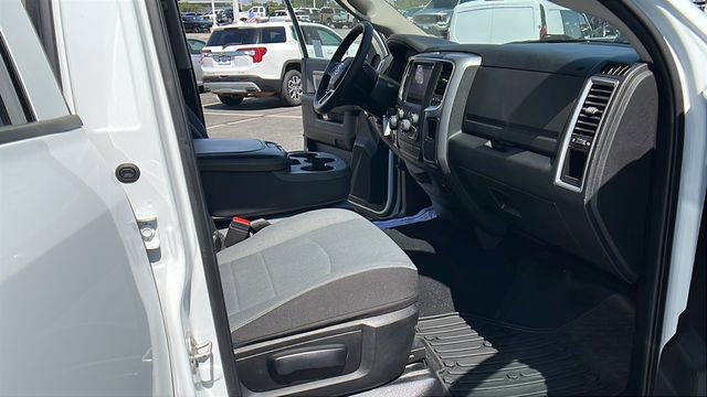 Used 2023 RAM 1500 Classic SLT w/ Electronics Group AWD/4WD image 14