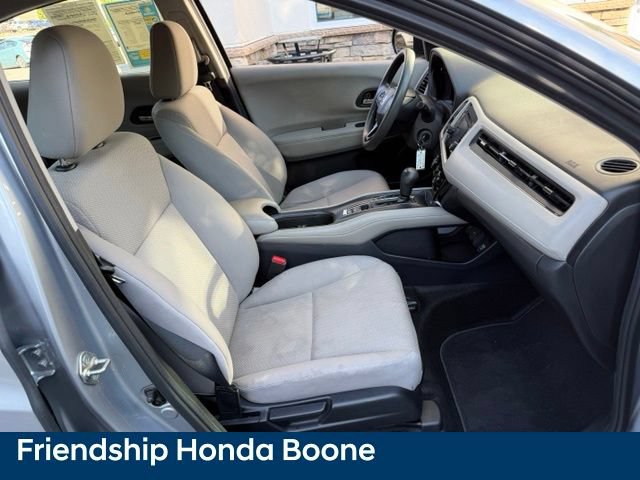 Used 2017 Honda HR-V LX image 36