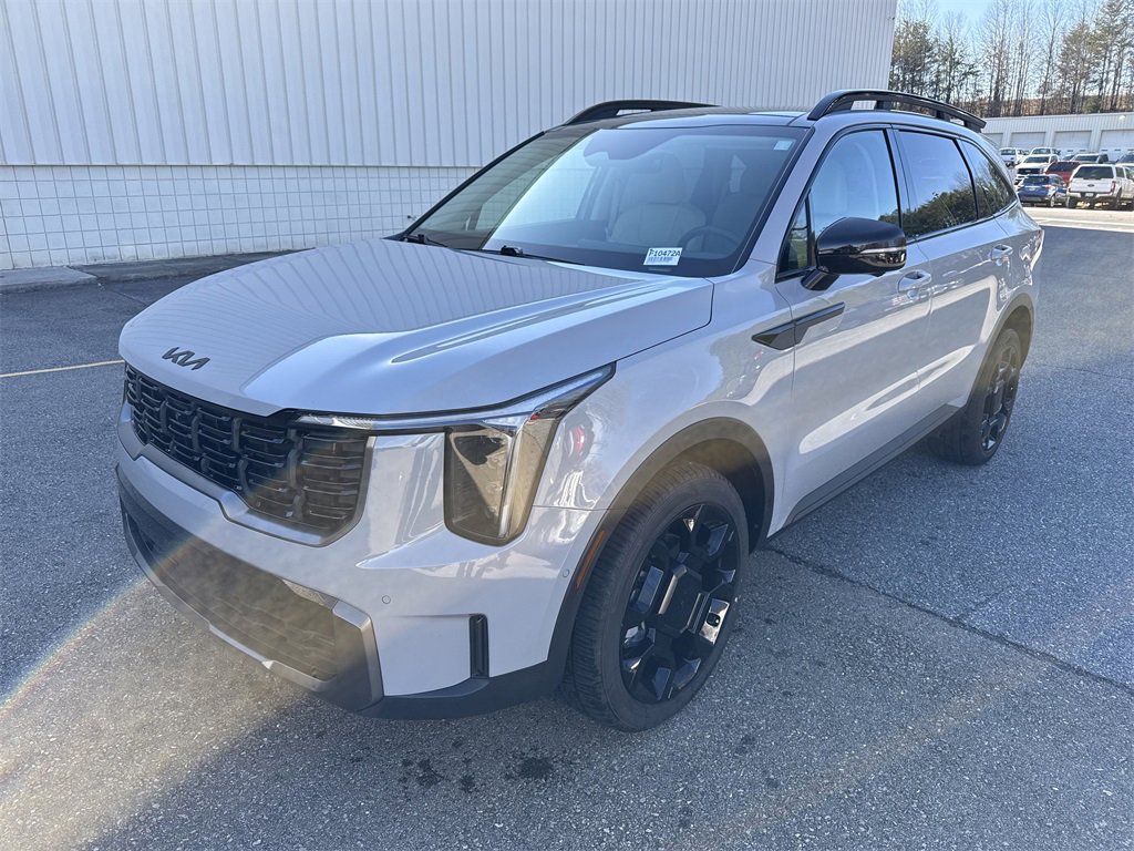 Used 2025 Kia Sorento SX image 3