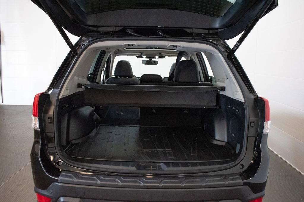 Used 2023 Subaru Forester Limited AWD/4WD image 27
