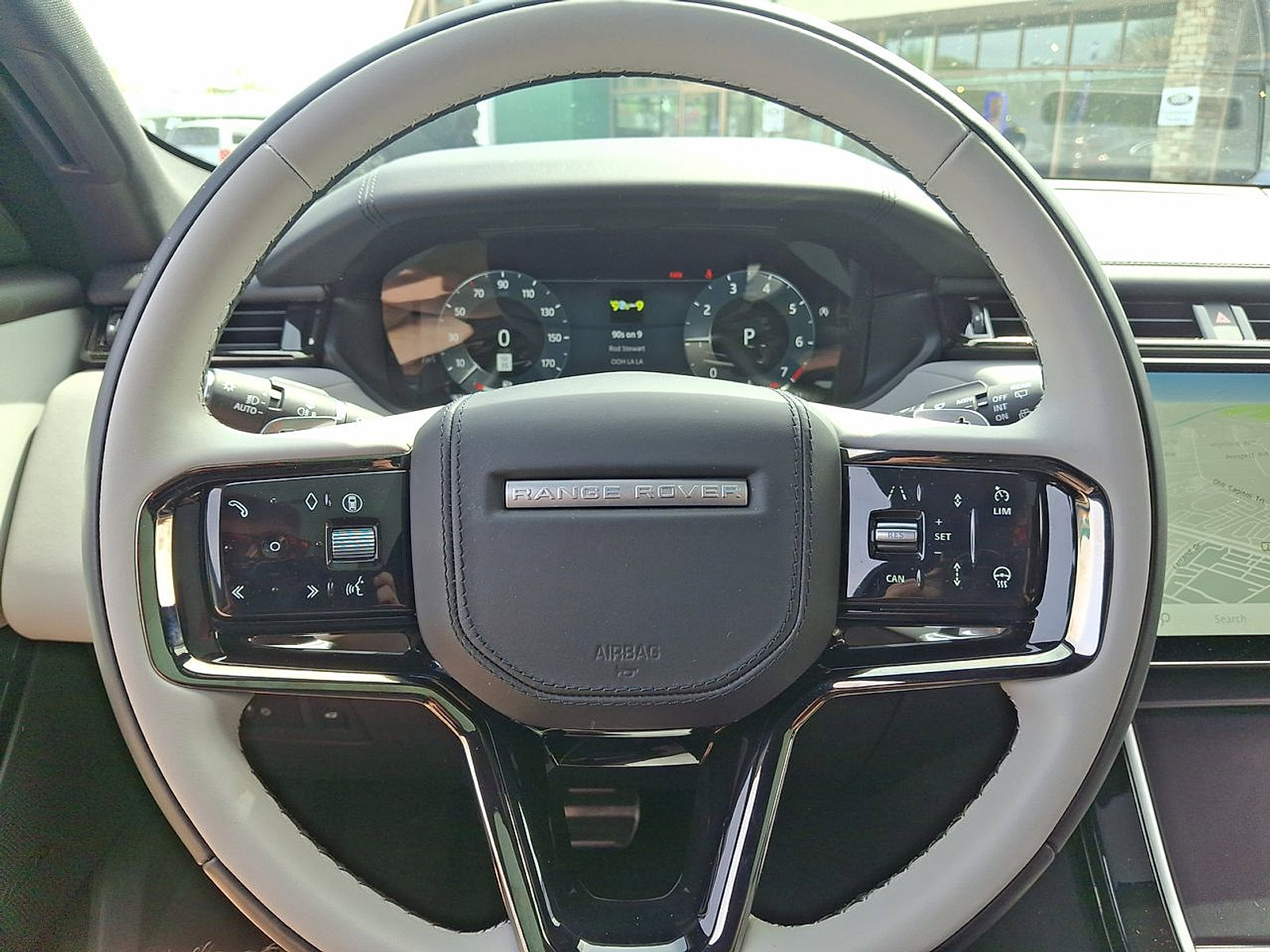 Certified 2026 Land Rover Range Rover Velar Dynamic SE AWD/4WD image 21