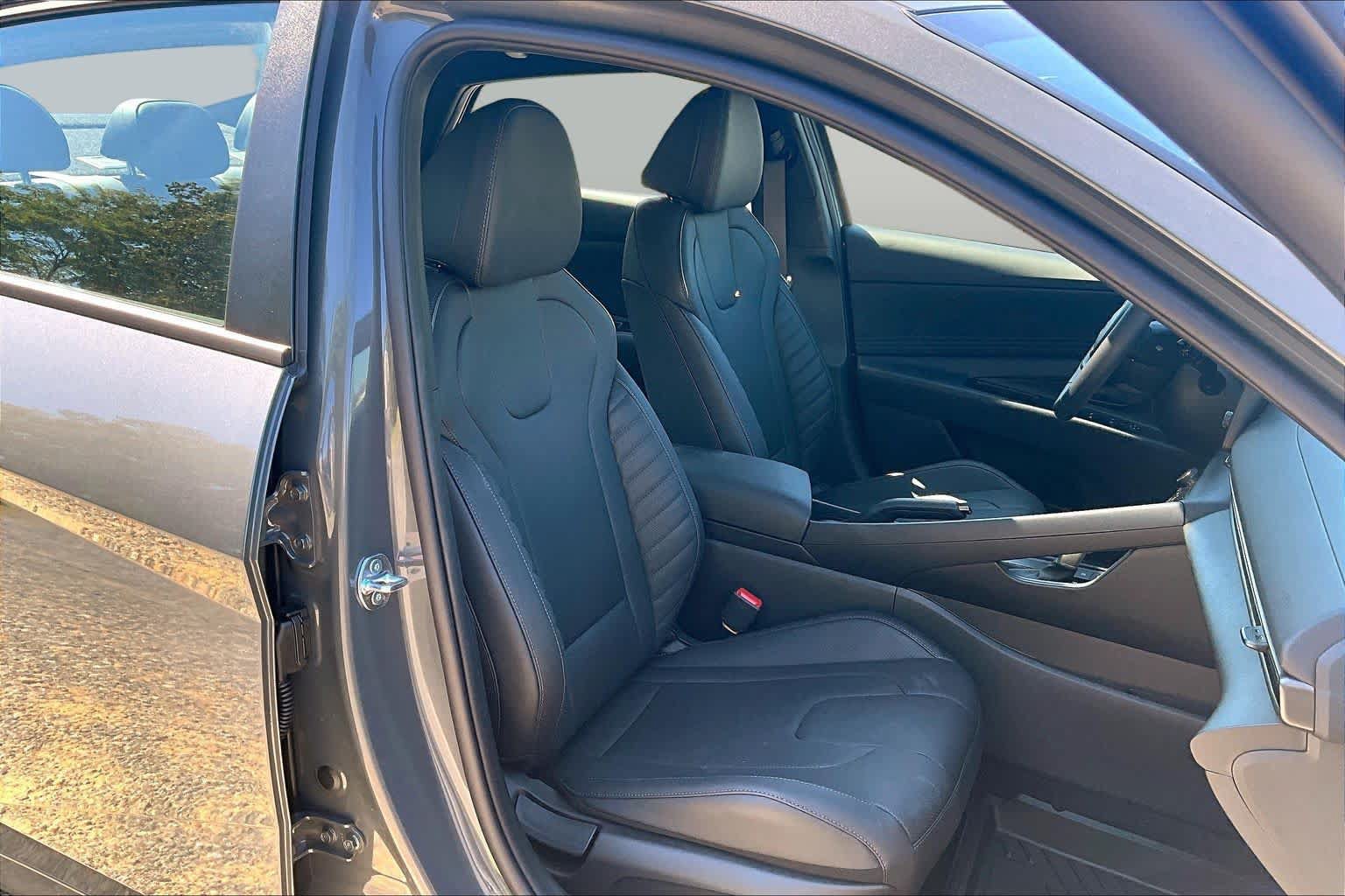 Used 2026 Hyundai Elantra SEL Sport FWD image 9