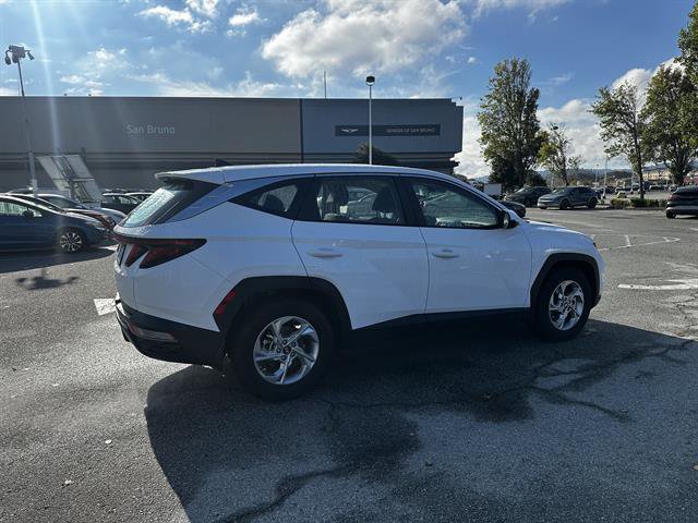 Certified 2023 Hyundai Tucson SE image 2