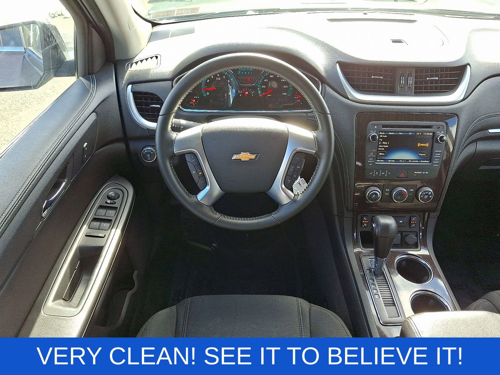 Used 2017 Chevrolet Traverse LT w/ Style and Technology Package image 14