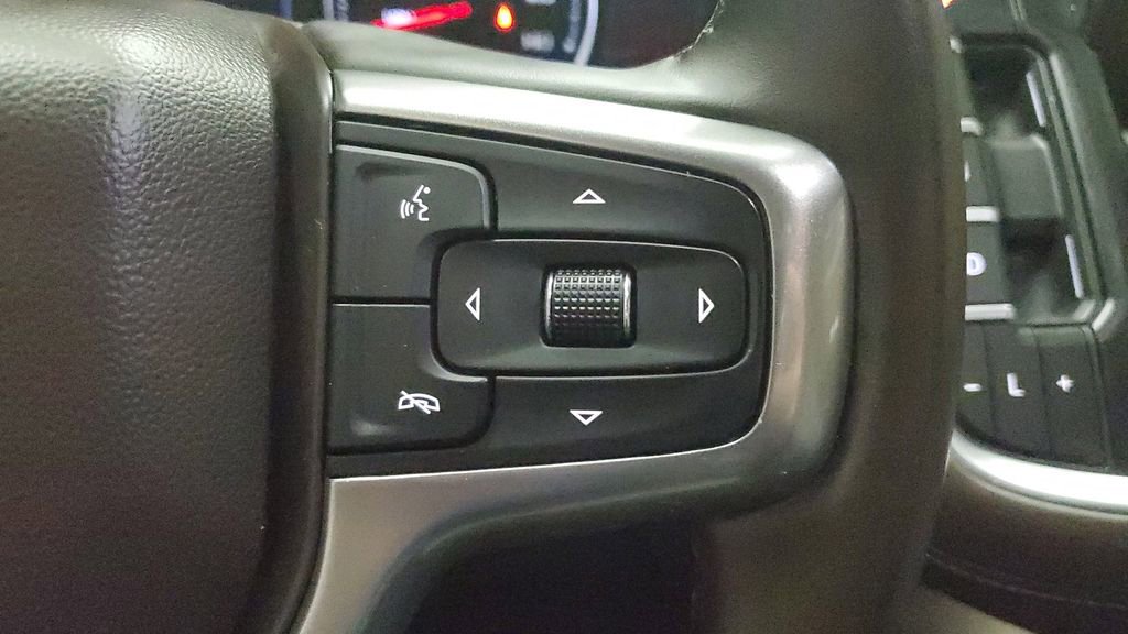 Used 2024 Chevrolet Tahoe LS image 30