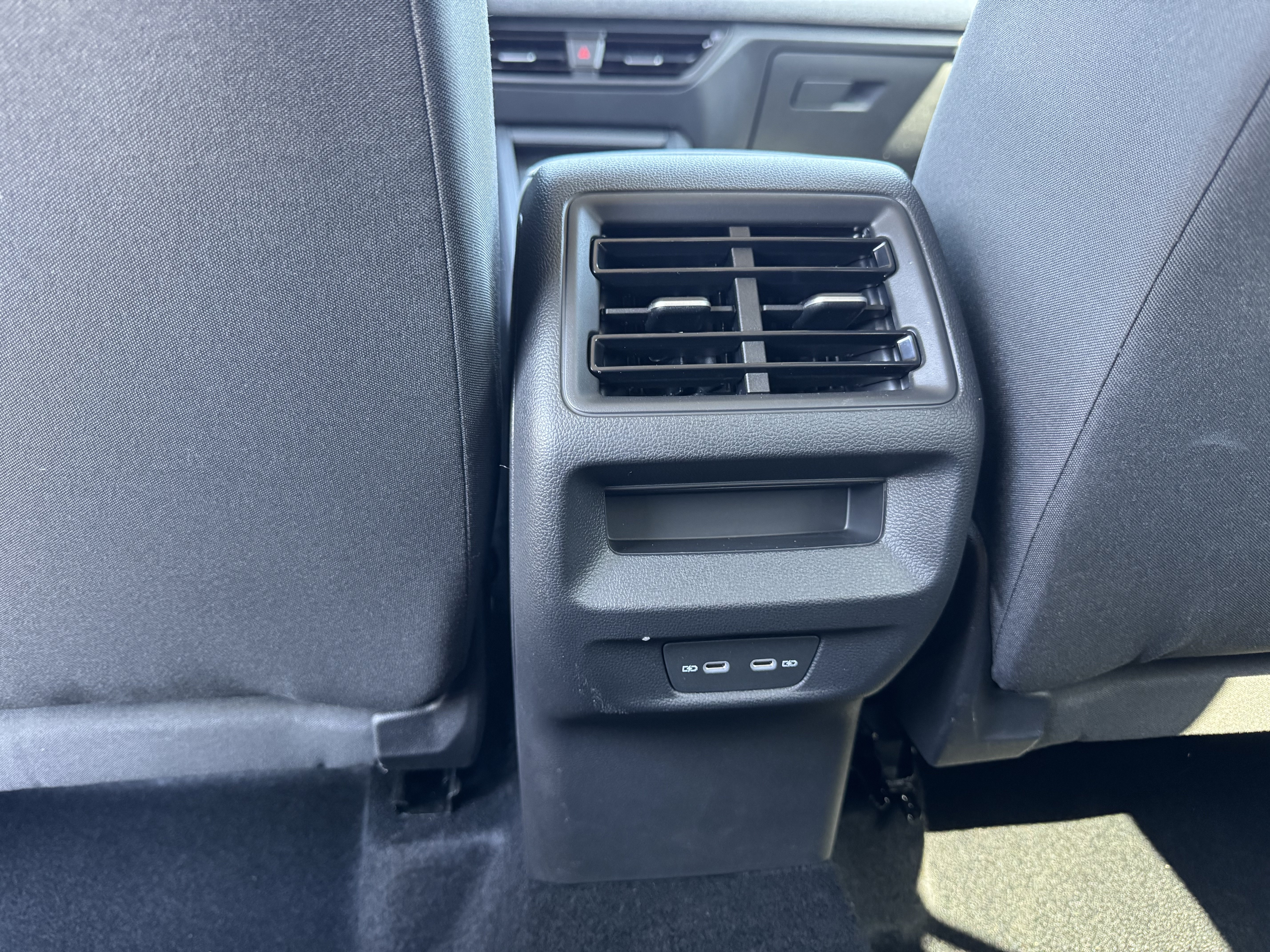 Certified 2025 Volkswagen Tiguan S FWD image 30