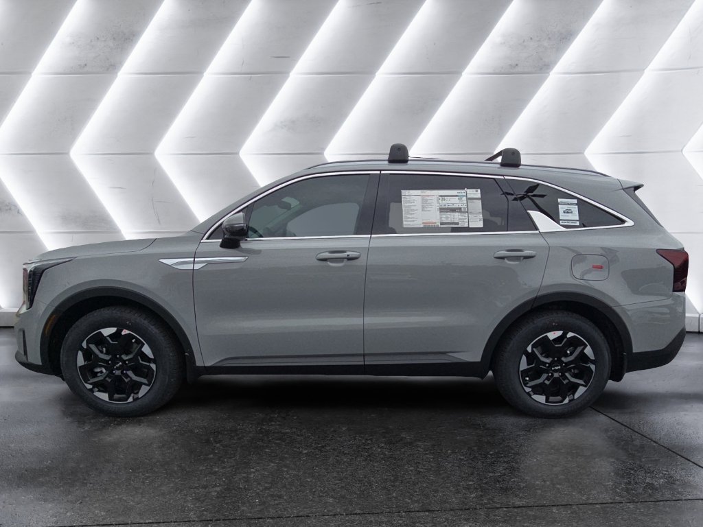 New 2025 Kia Sorento S w/ Panoramic Sunroof Package image 2