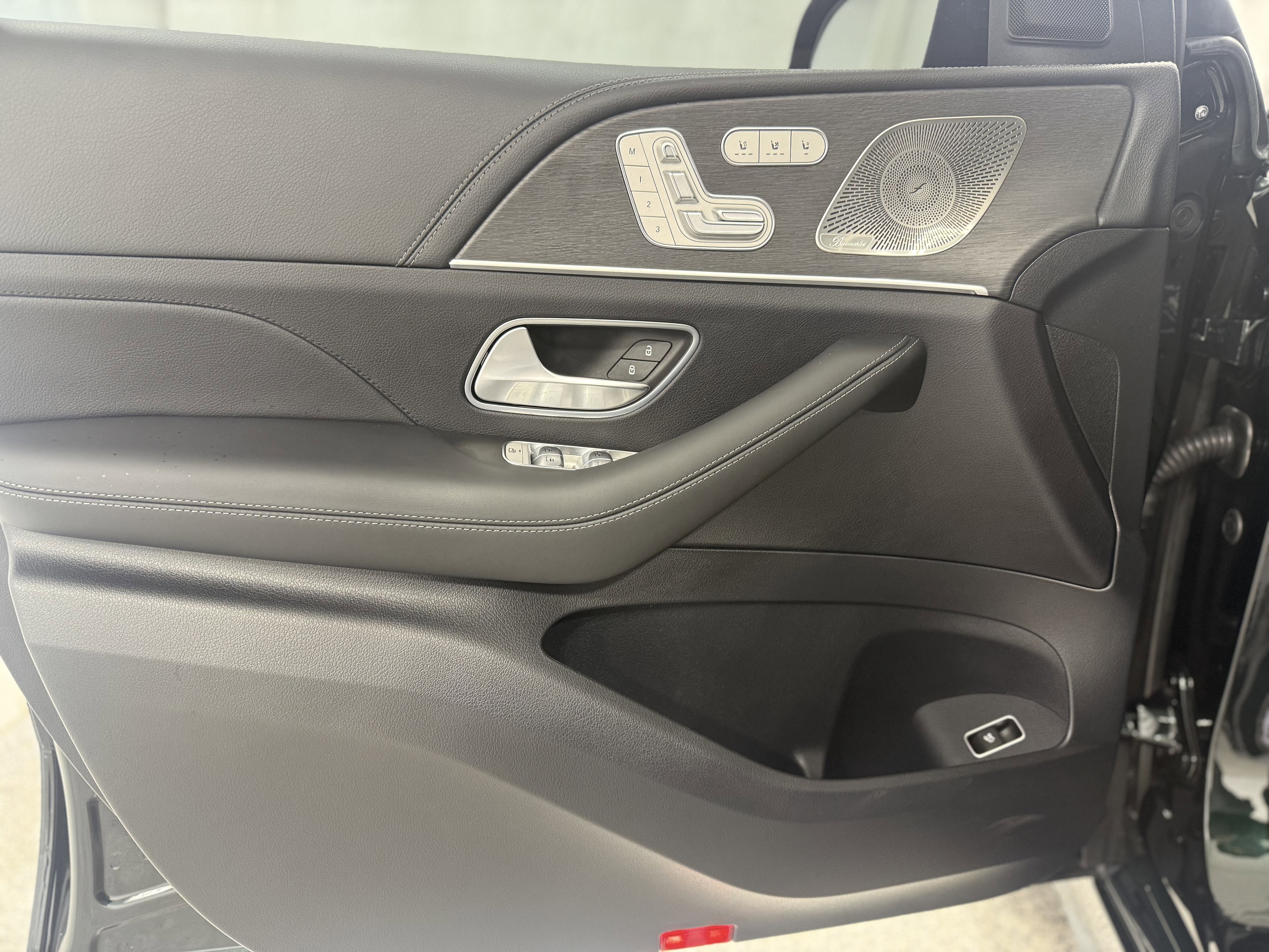 Used 2025 Mercedes-Benz GLE 53 AMG 4MATIC Coupe image 11