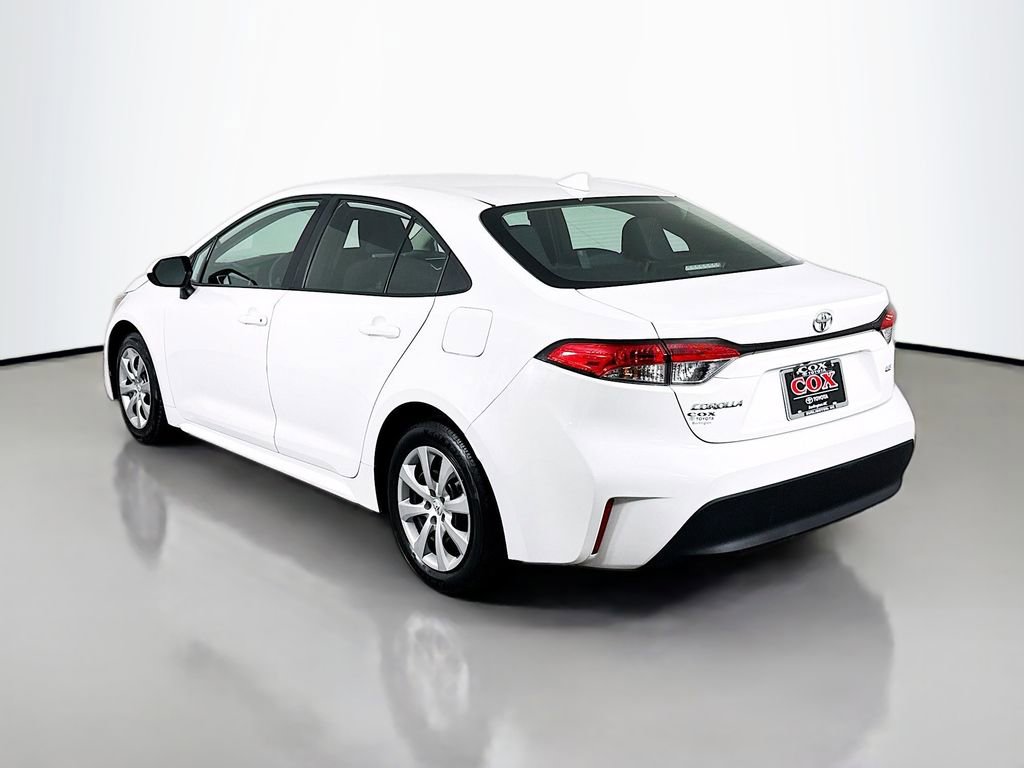 Used 2024 Toyota Corolla LE image 7