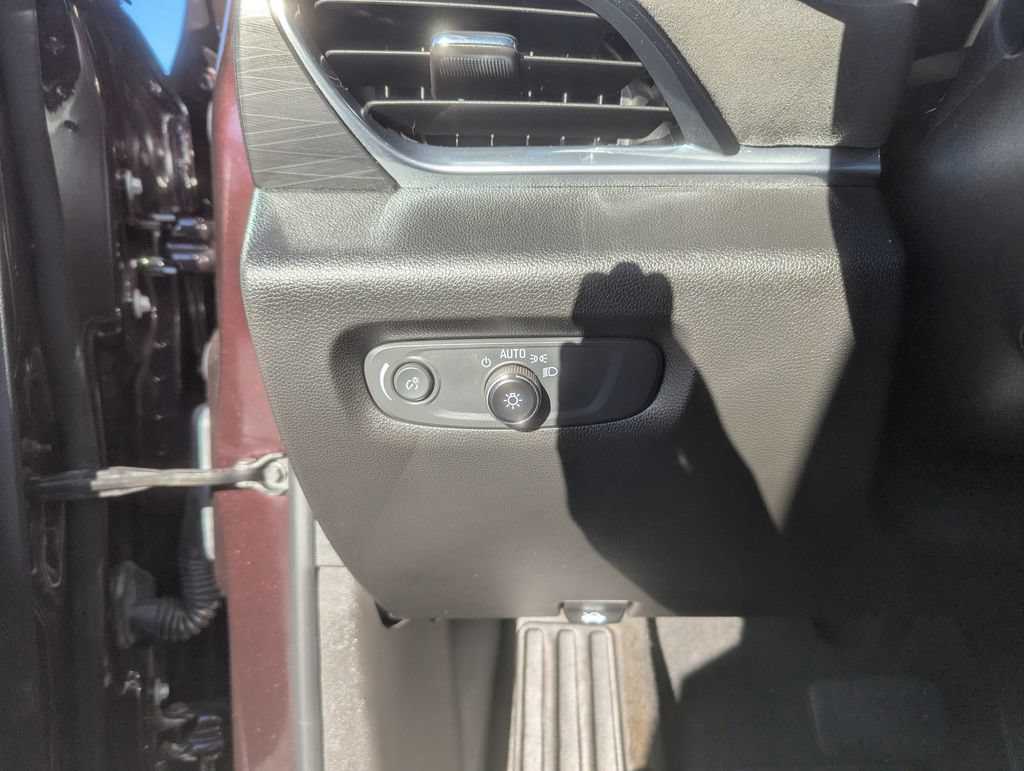 Used 2022 Chevrolet Traverse High Country AWD/4WD image 15