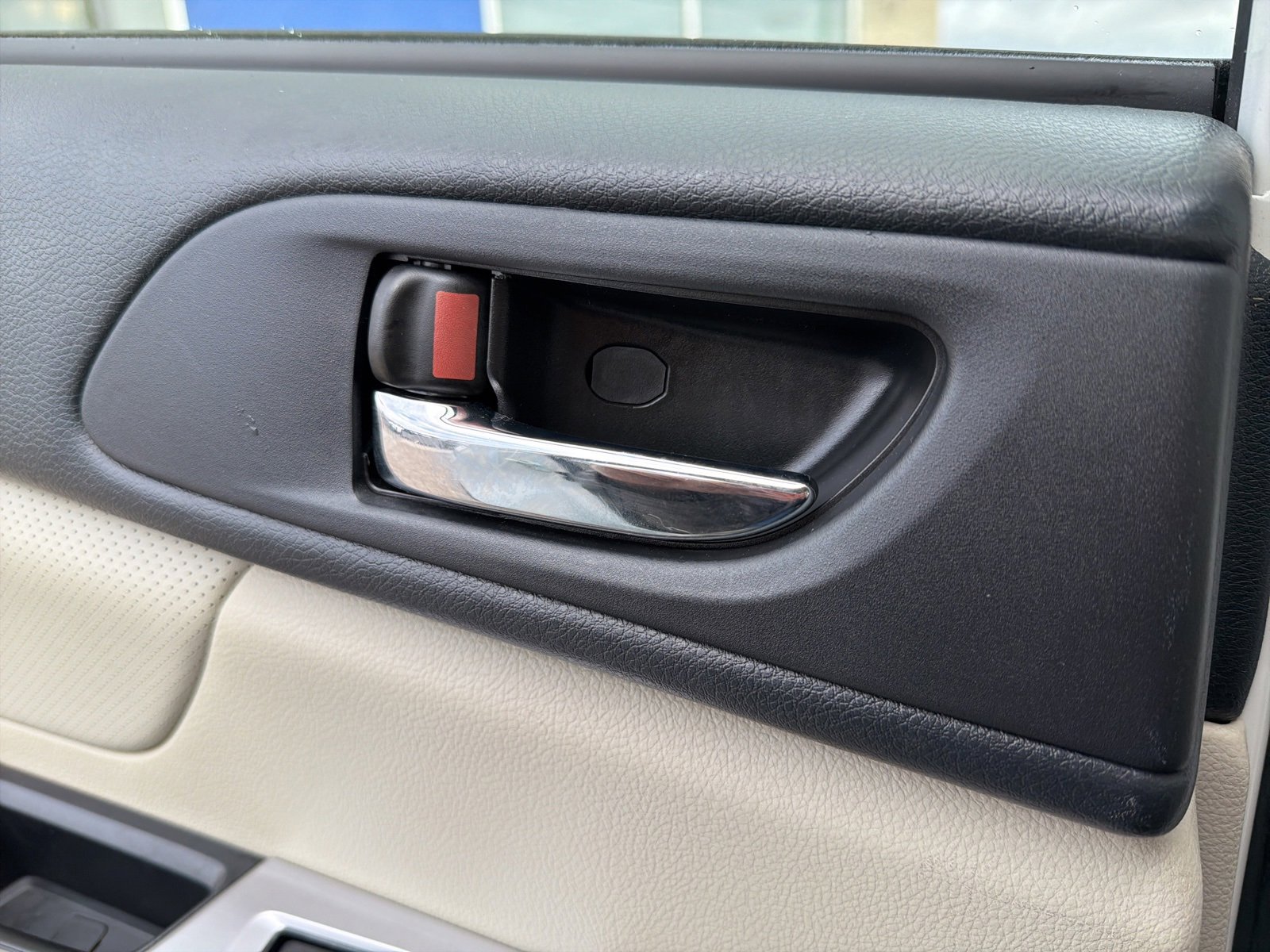 Used 2016 Subaru Impreza 2.0i Limited image 85