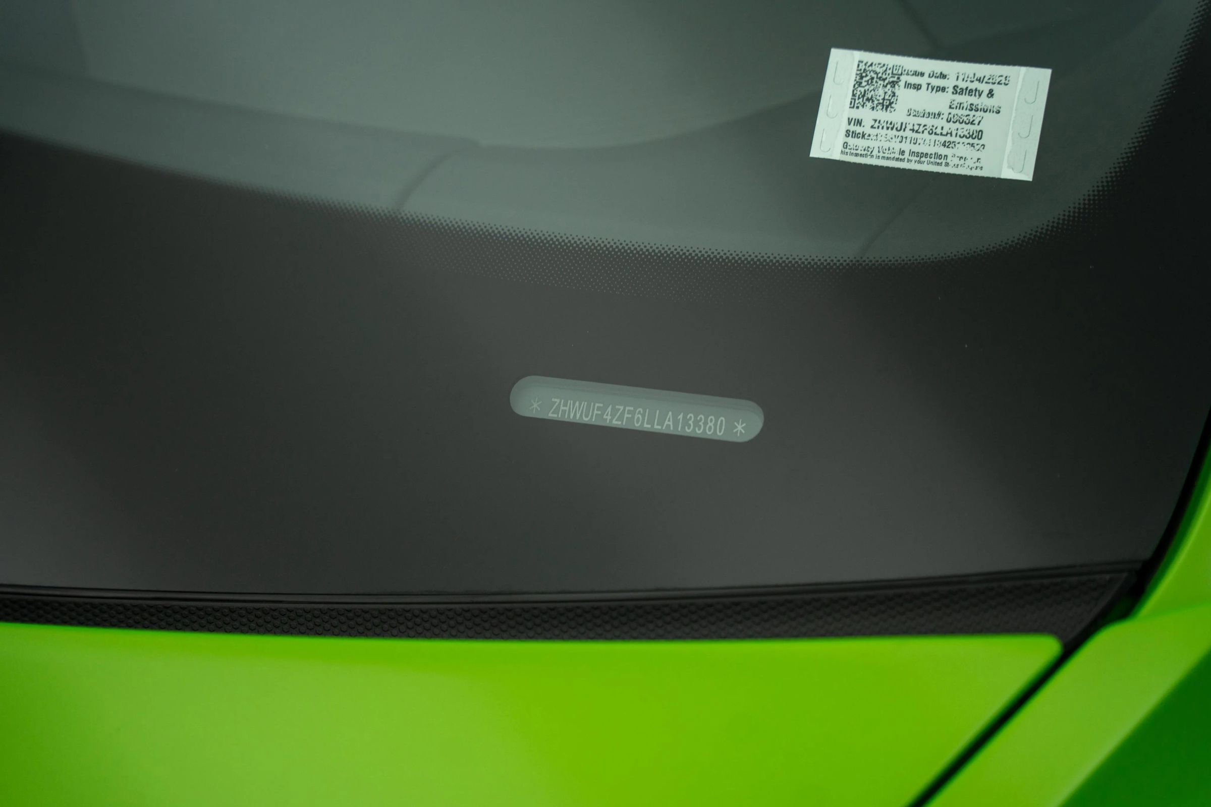 Used 2020 Lamborghini Huracan EVO image 15