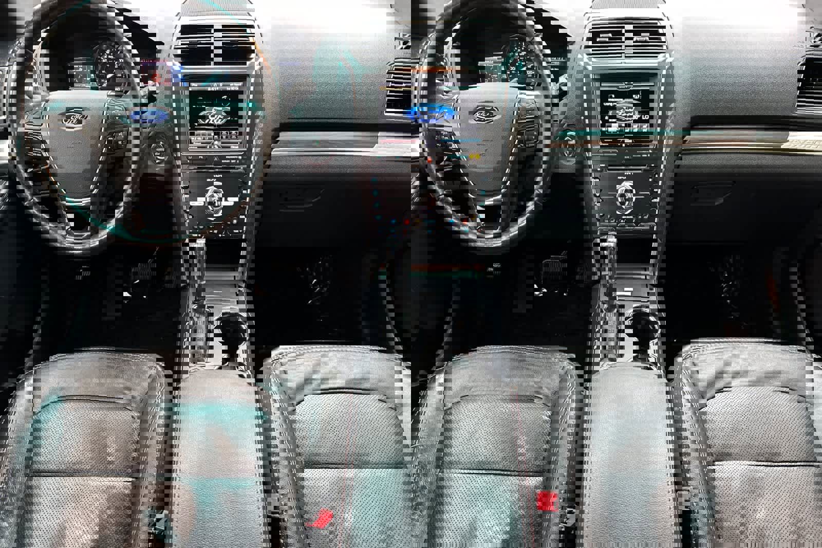 Used 2016 Ford Explorer Limited image 3