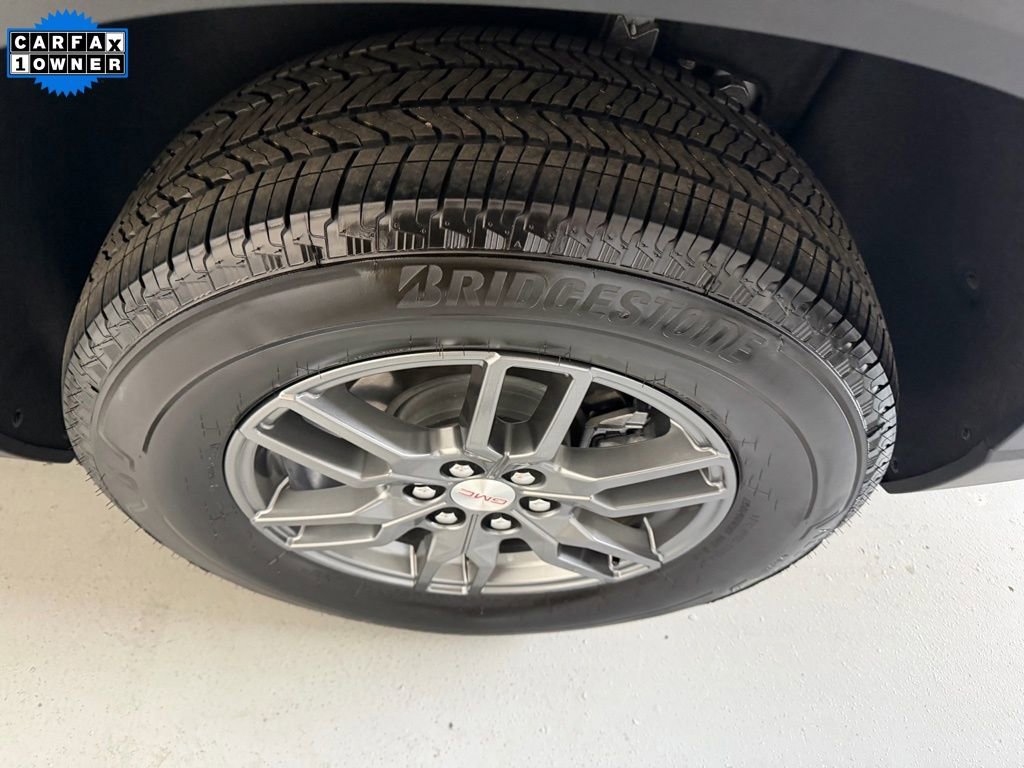 Used 2025 GMC Acadia Elevation image 9