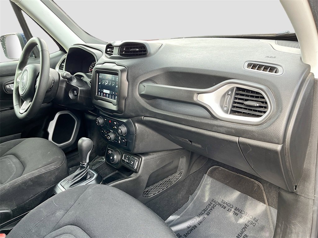 Used 2021 Jeep Renegade Latitude image 29