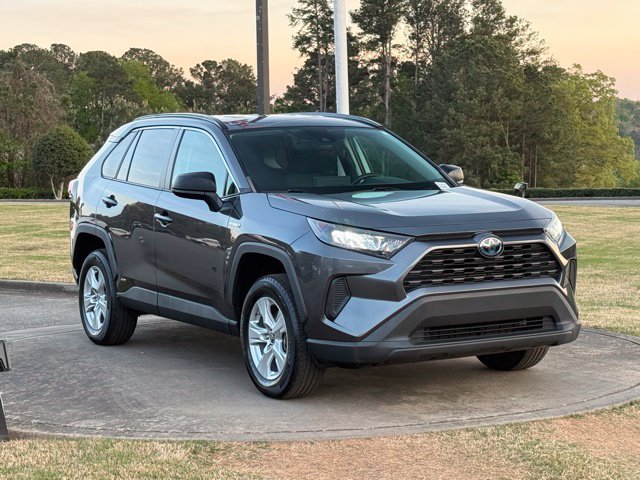 Used 2021 Toyota RAV4 LE AWD/4WD image 9