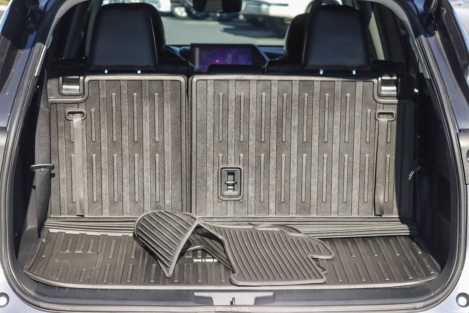 Used 2023 Toyota Highlander Platinum image 26