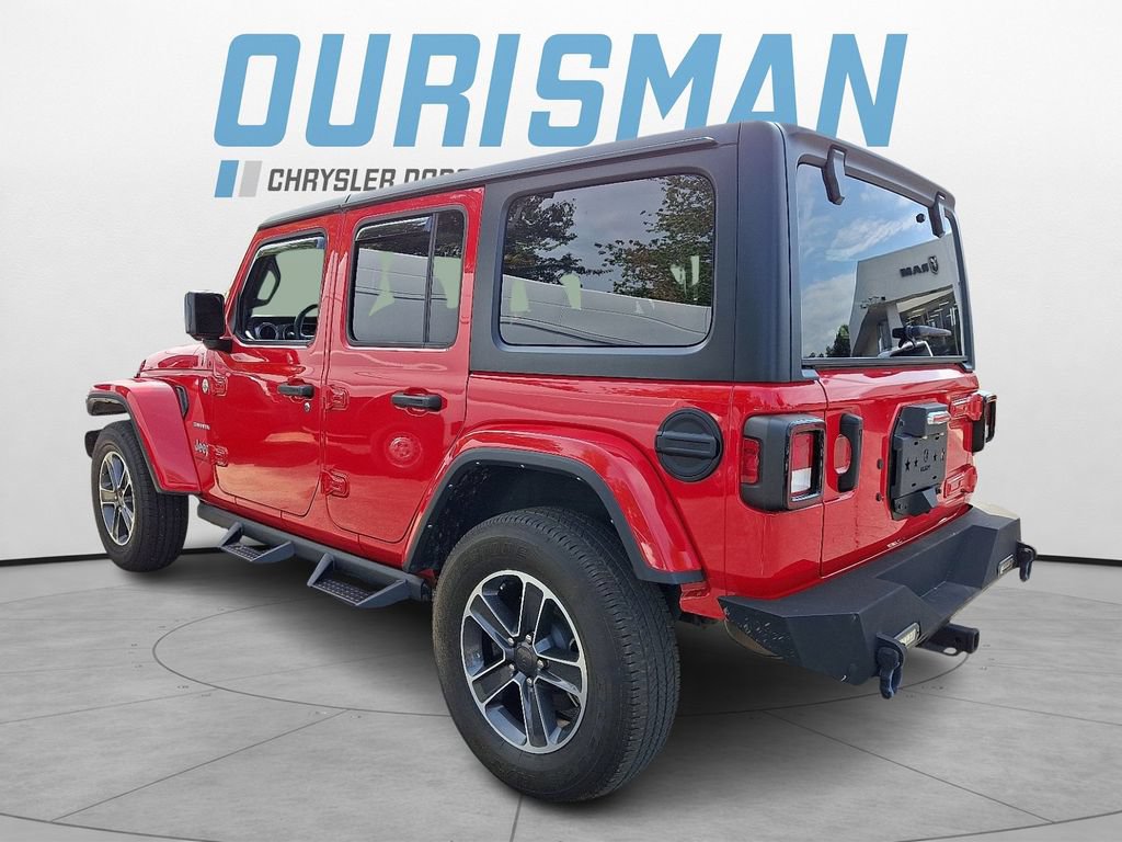 Used 2023 Jeep Wrangler Unlimited Sahara AWD/4WD image 4