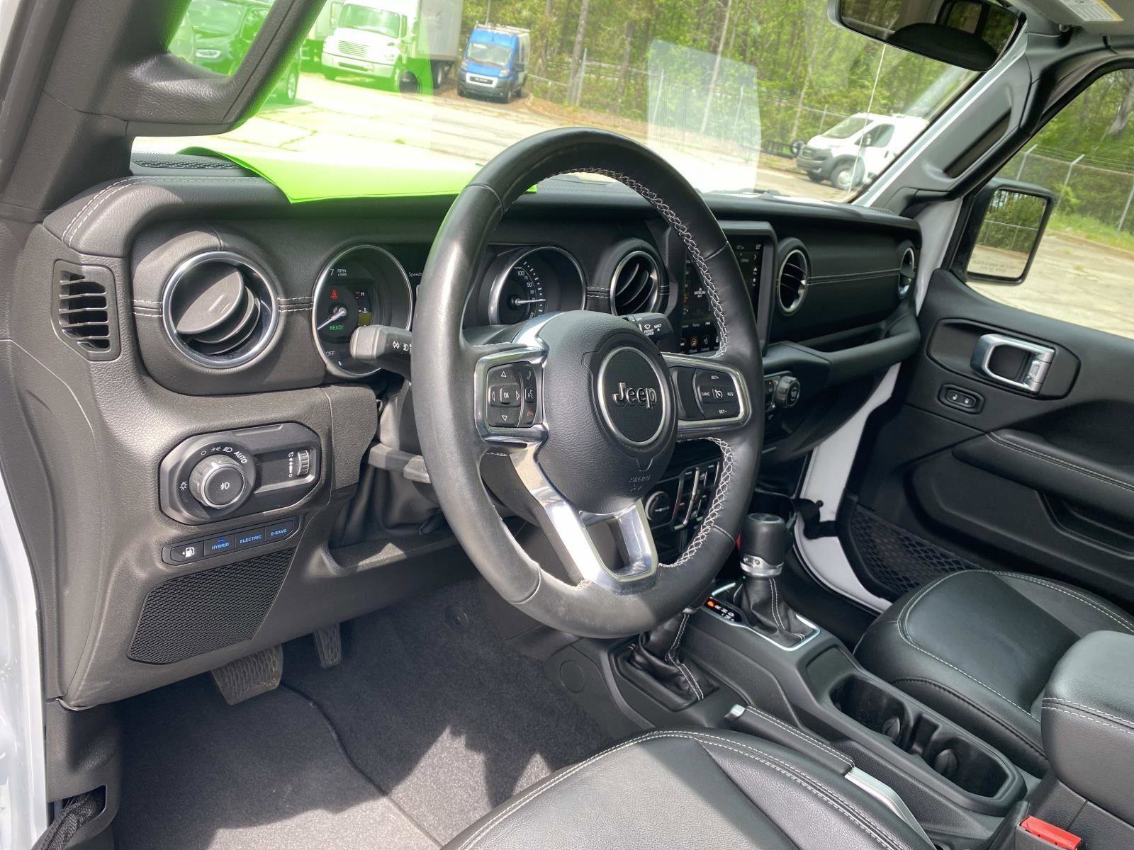 Used 2023 Jeep Wrangler Sahara w/ Cold Weather Group image 25