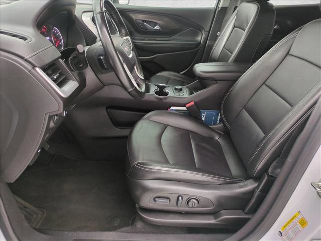 Used 2024 GMC Terrain SLT image 8