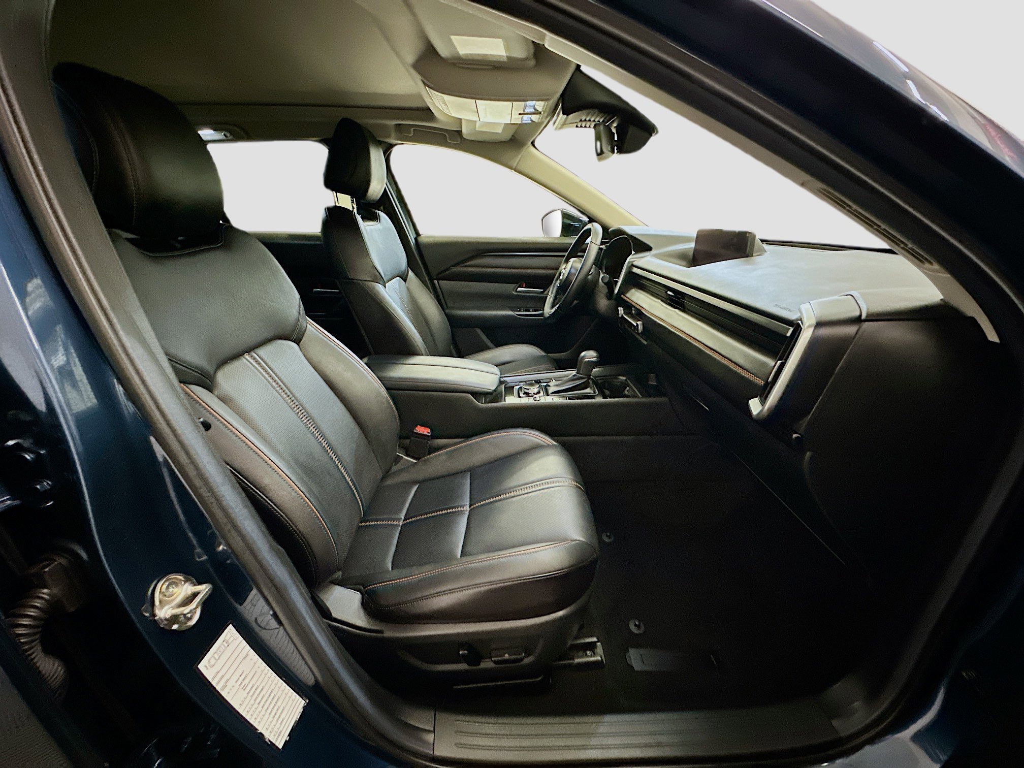 Used 2025 MAZDA CX-50 AWD 2.5 Hybrid w/ Premium Pkg image 34