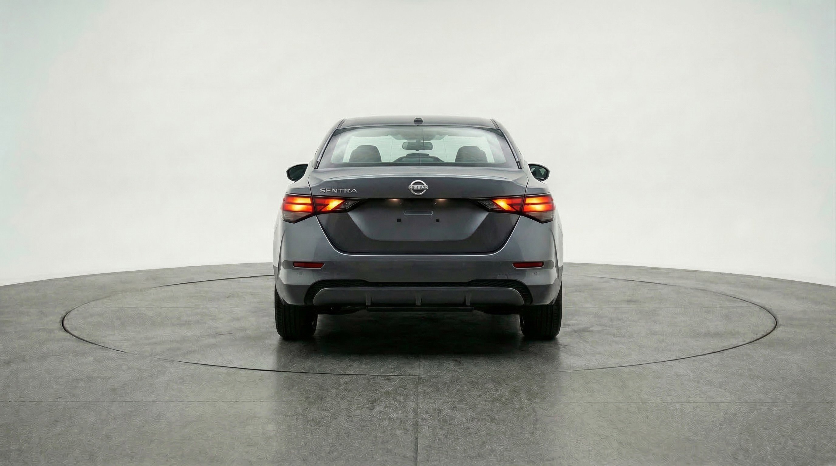 Used 2025 Nissan Sentra SV image 7