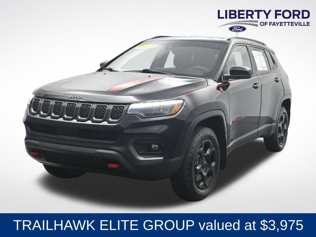 Used 2023 Jeep Compass Trailhawk w/ Trailhawk Elite Group AWD/4WD image 1