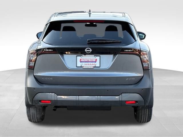 Used 2026 Nissan Kicks SV image 4