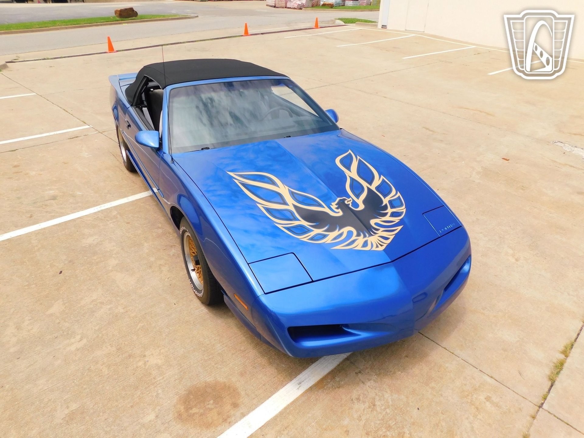 Used 1991 Pontiac Firebird Convertible image 34