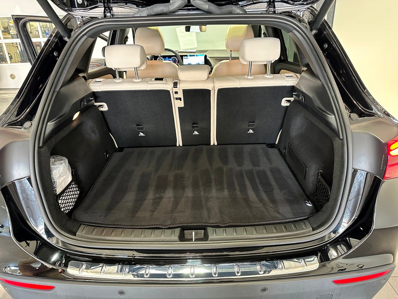 Certified 2025 Mercedes-Benz GLA 250 4MATIC w/ Exclusive Package image 34