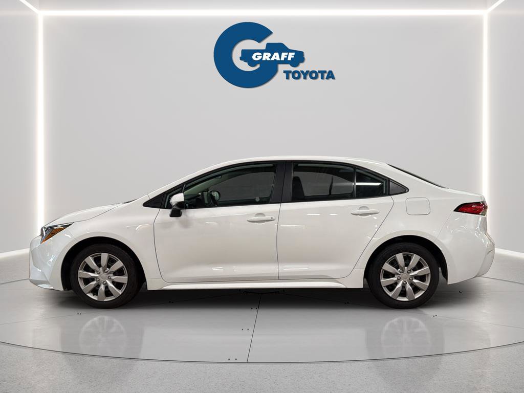 Used 2024 Toyota Corolla LE FWD image 3