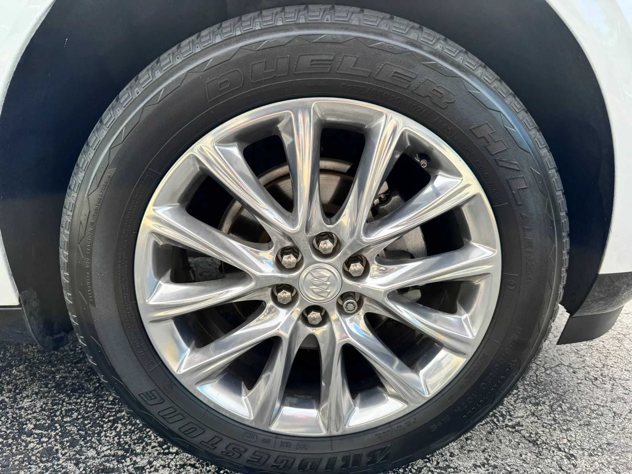 Used 2019 Buick Enclave Premium w/ Experience Buick Package FWD image 38